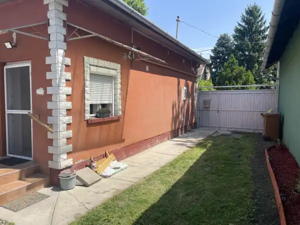 Eladó ikerház, Békéscsaba 2 szoba 61 m² 36.9 M Ft